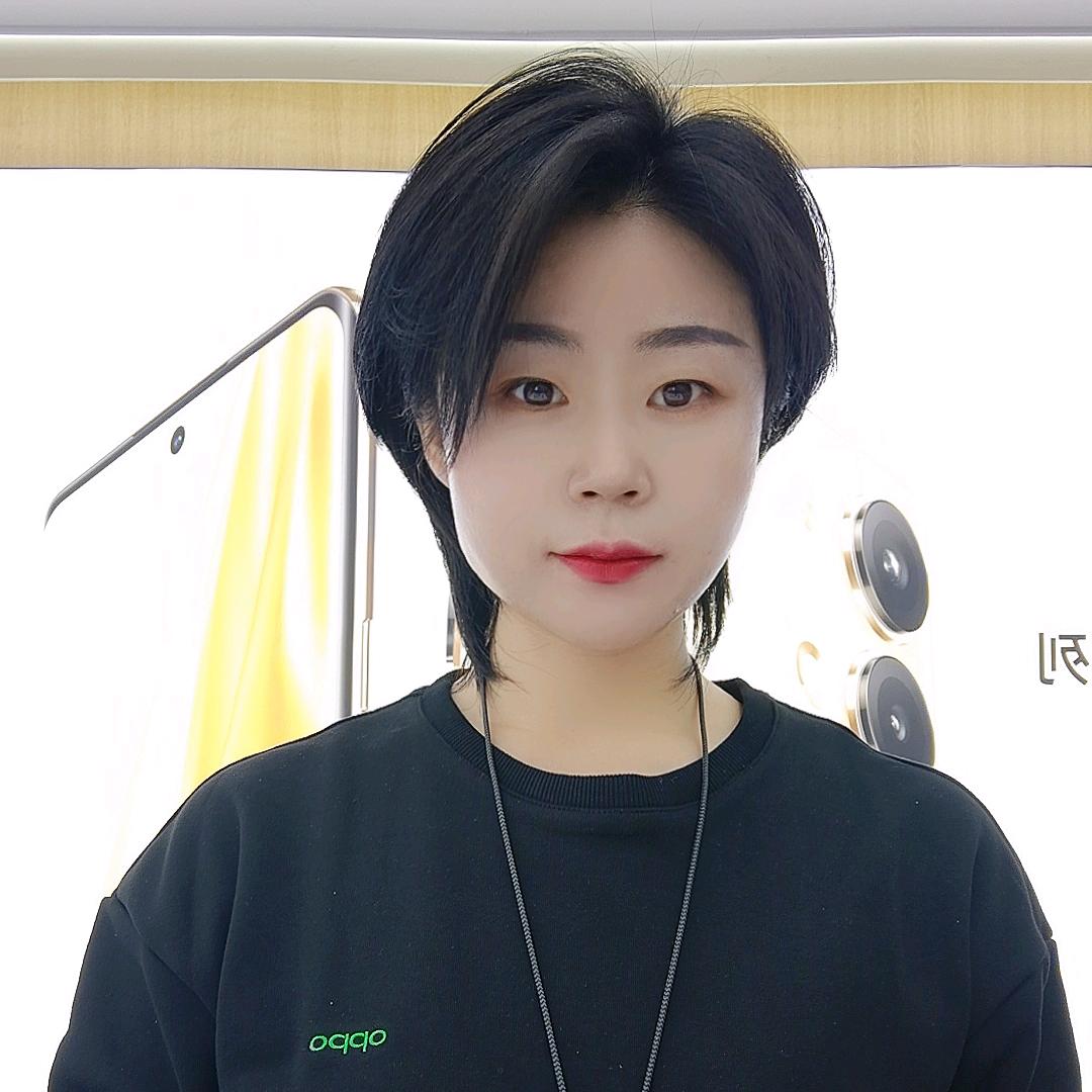 在吴忠OPPO当店长——杨亚丽