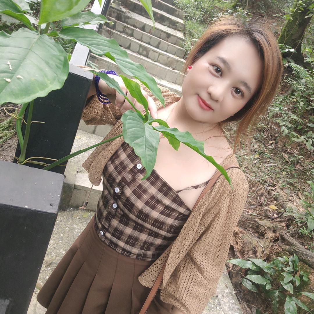 蓉儿，，
