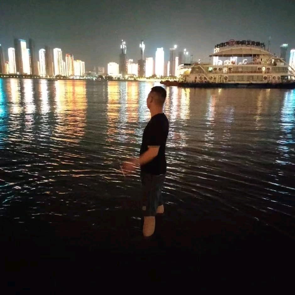 山村小伙