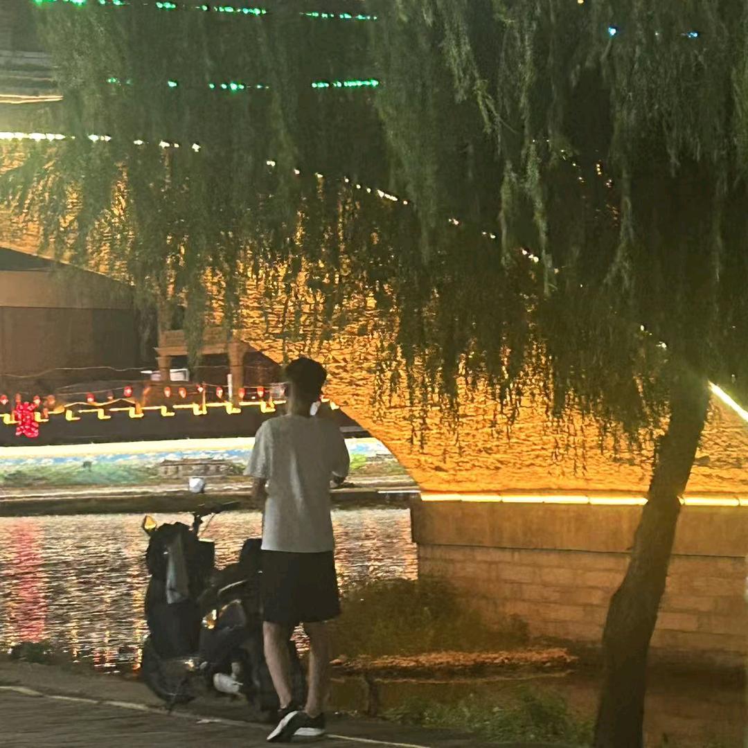 跑。。。陈
