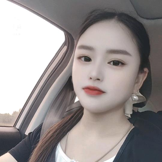 520女装集合店。吴朵。