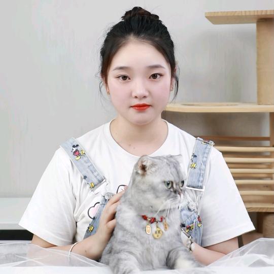 大耳喵喵喵