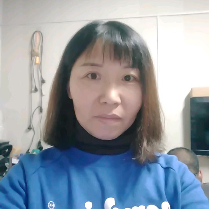 平安喜乐的田田