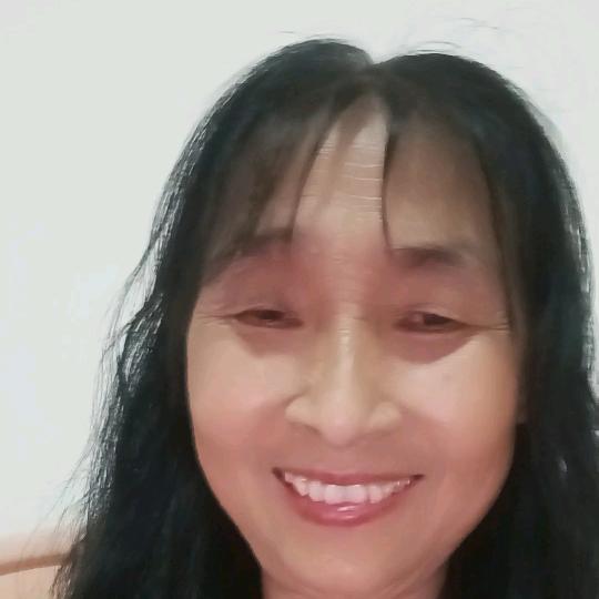 可爱董英