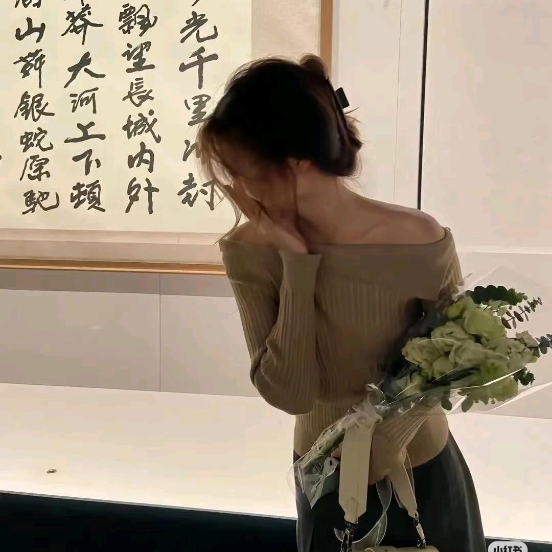 吟姐穿搭