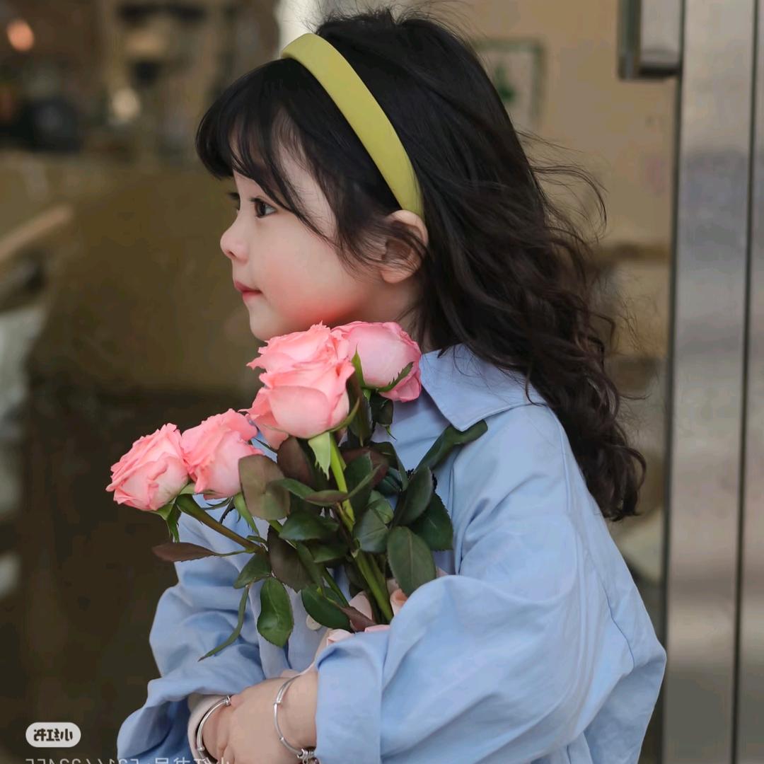 阳光girl🌻