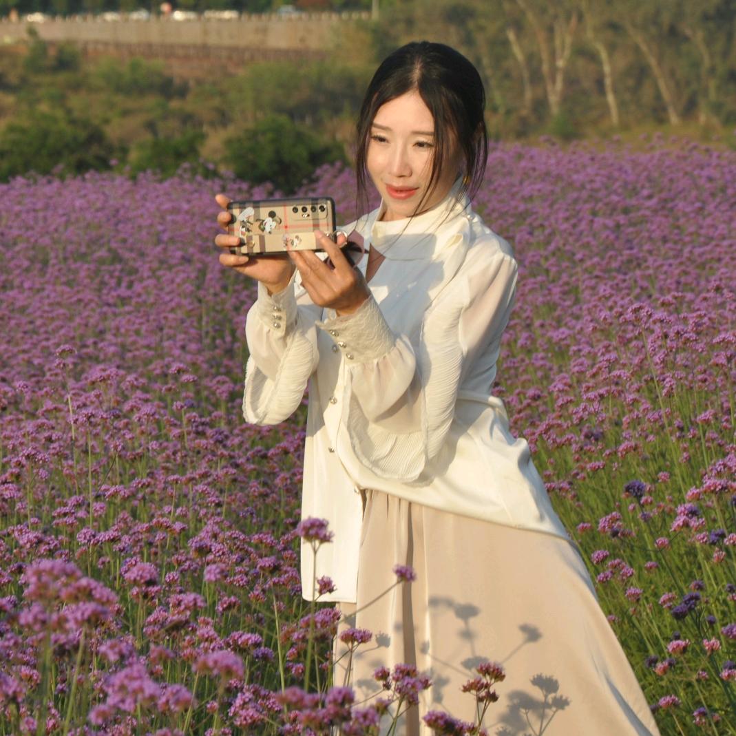萱纯(Tina)