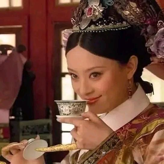 多次婉拒185八块腹肌大帅哥