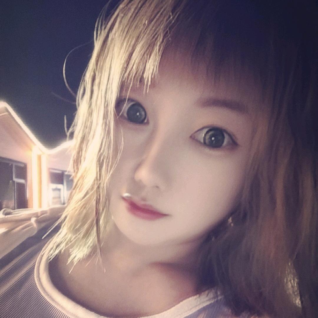 谭西贝
