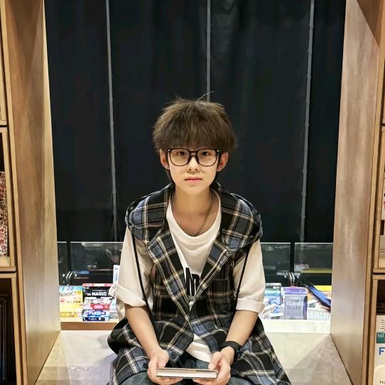 张嘉懿⊂(ο･㉨･ο）⊃安安