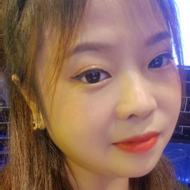 LB营销总监露露