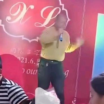 西安民间歌手肖其逢