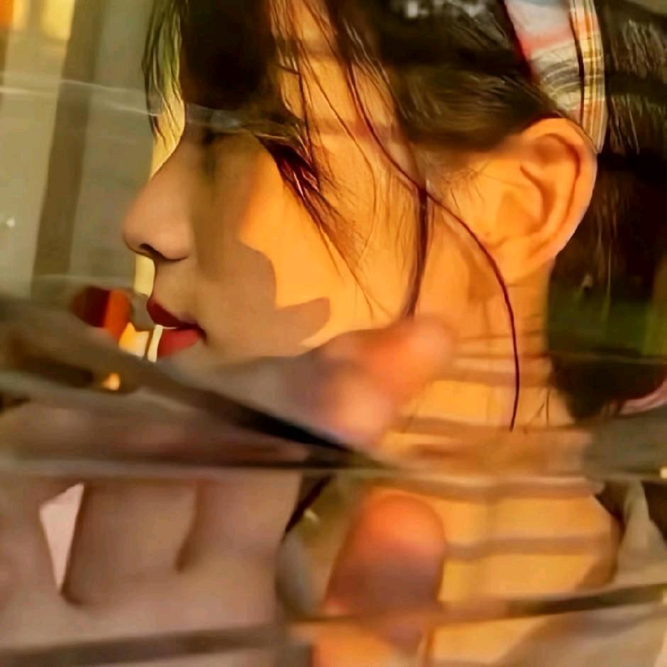 爱笑的女孩子