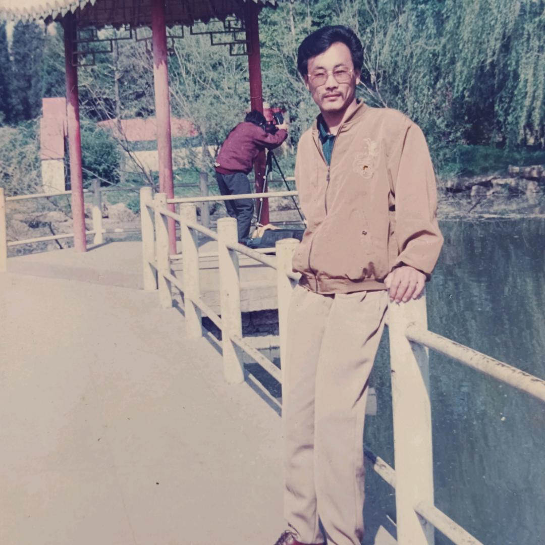 东山宝哥@