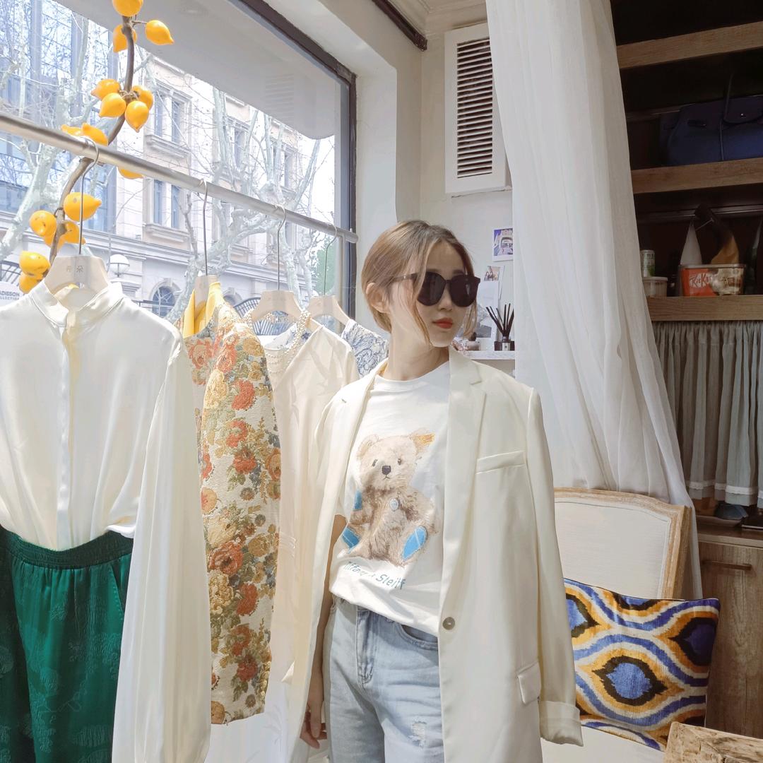 爱笑的小仙女🧚