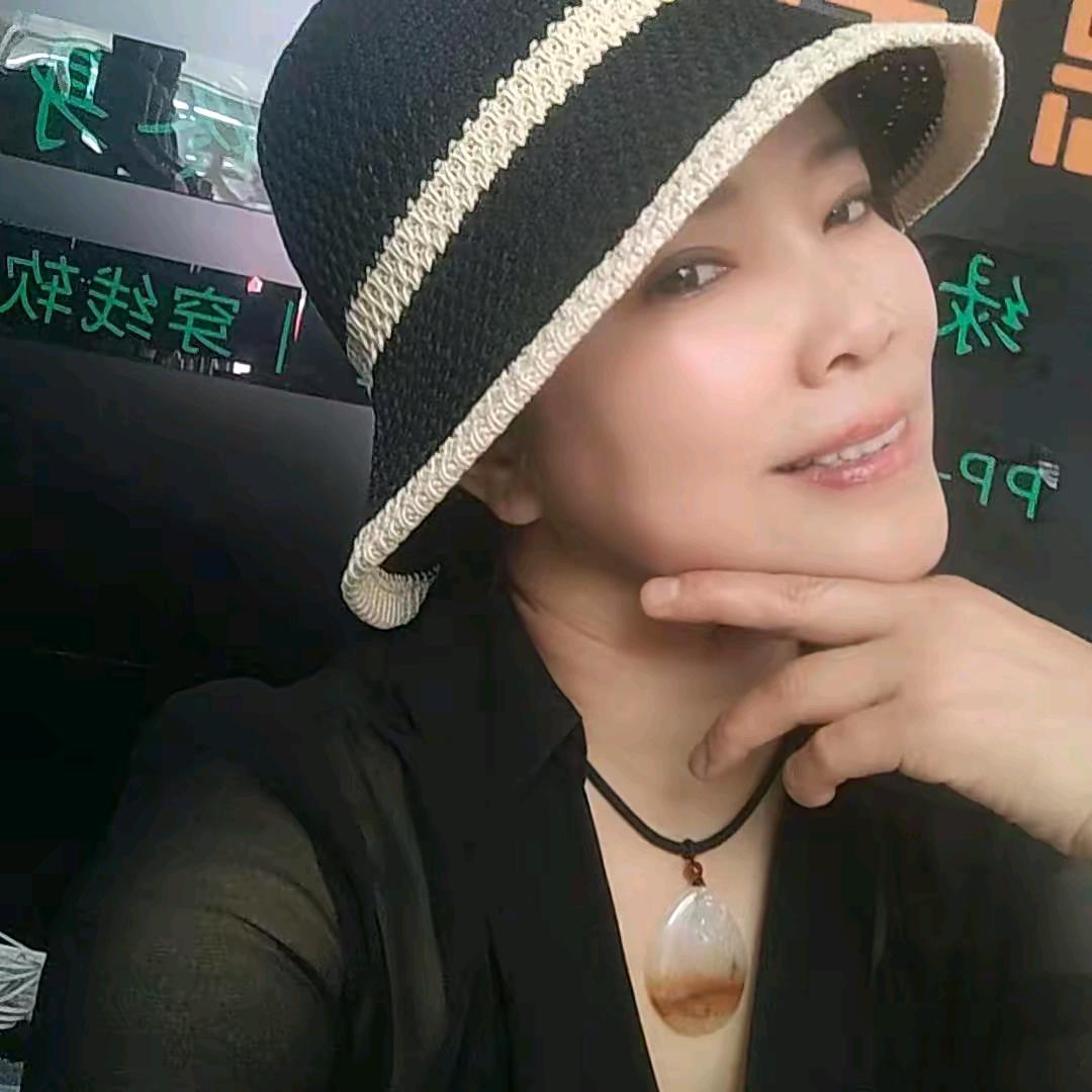 帽子姐(晚8：30)
