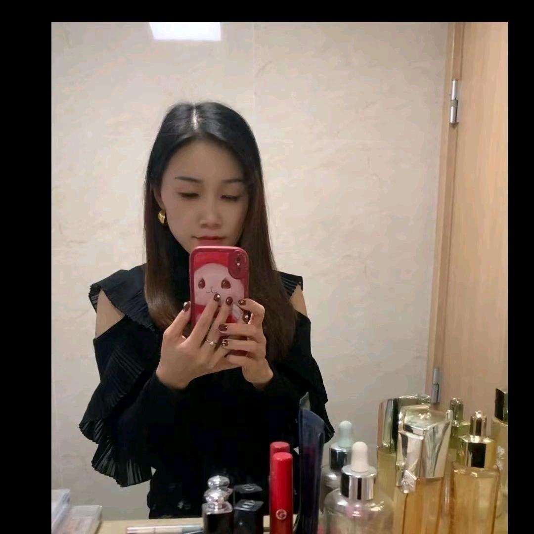 郑州百荣只卖真酒的老板娘😊
