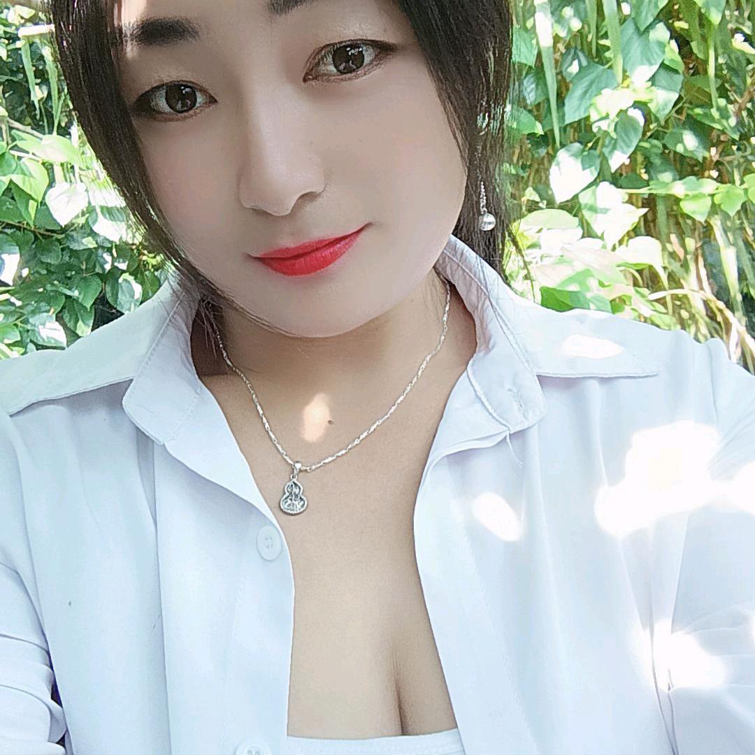 栗粟小芳👩‍❤‍👩👩‍❤‍👩
