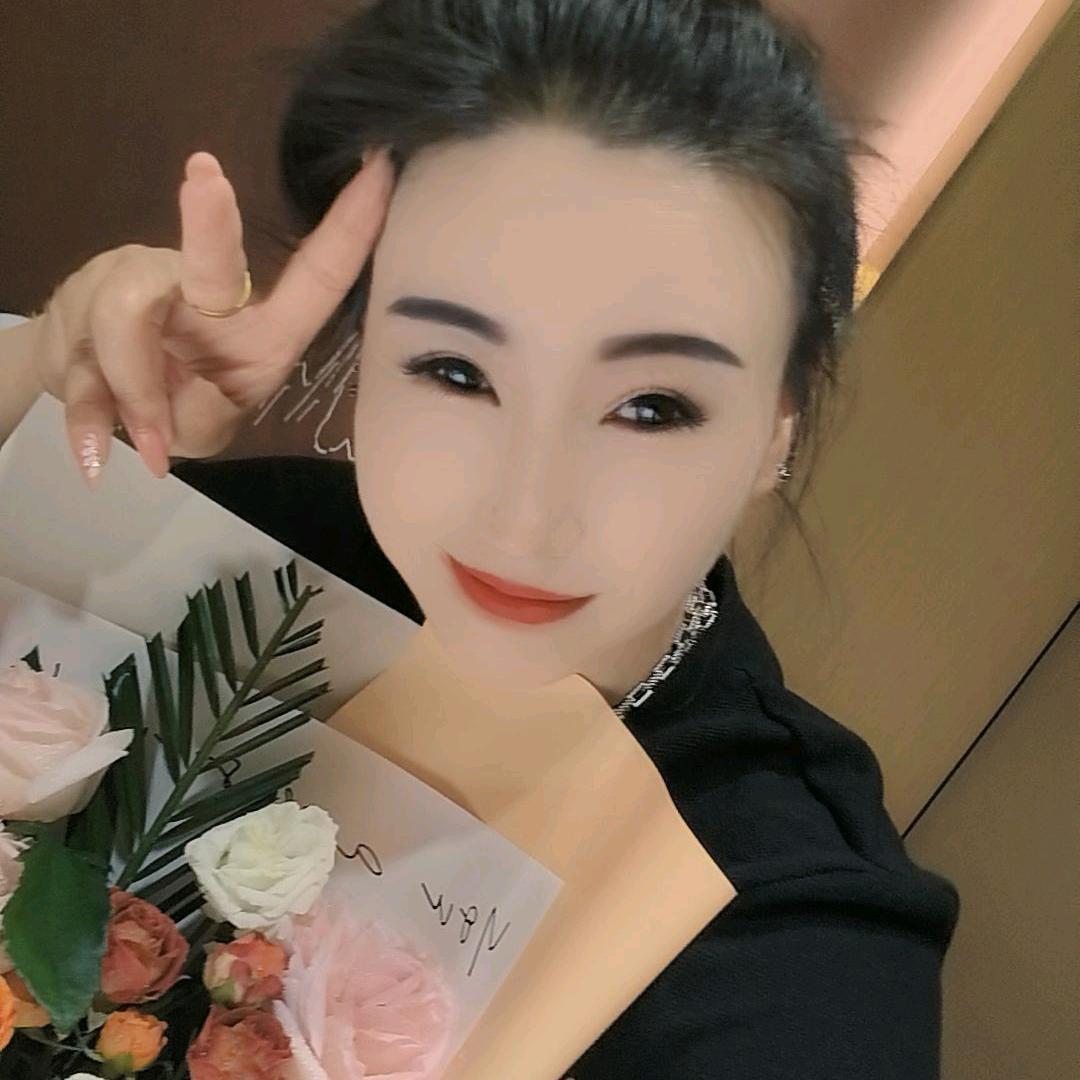 @芳妮儿