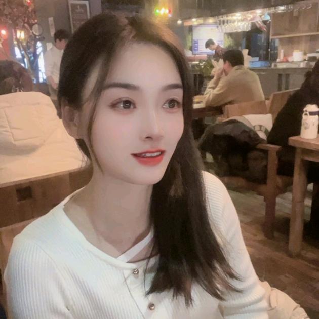 💋晓晓（被秋秋家的霸总打服了😭）