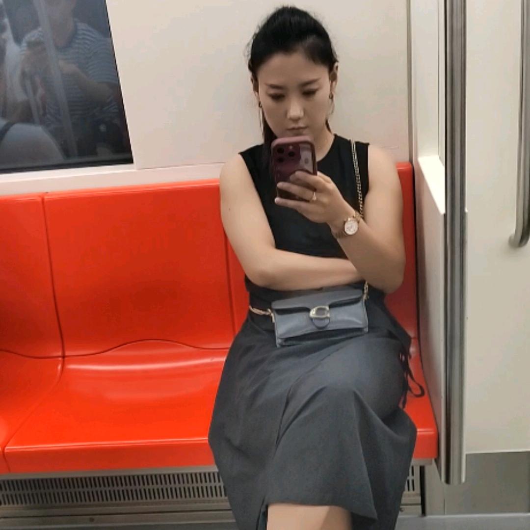昭昭芙蓉
