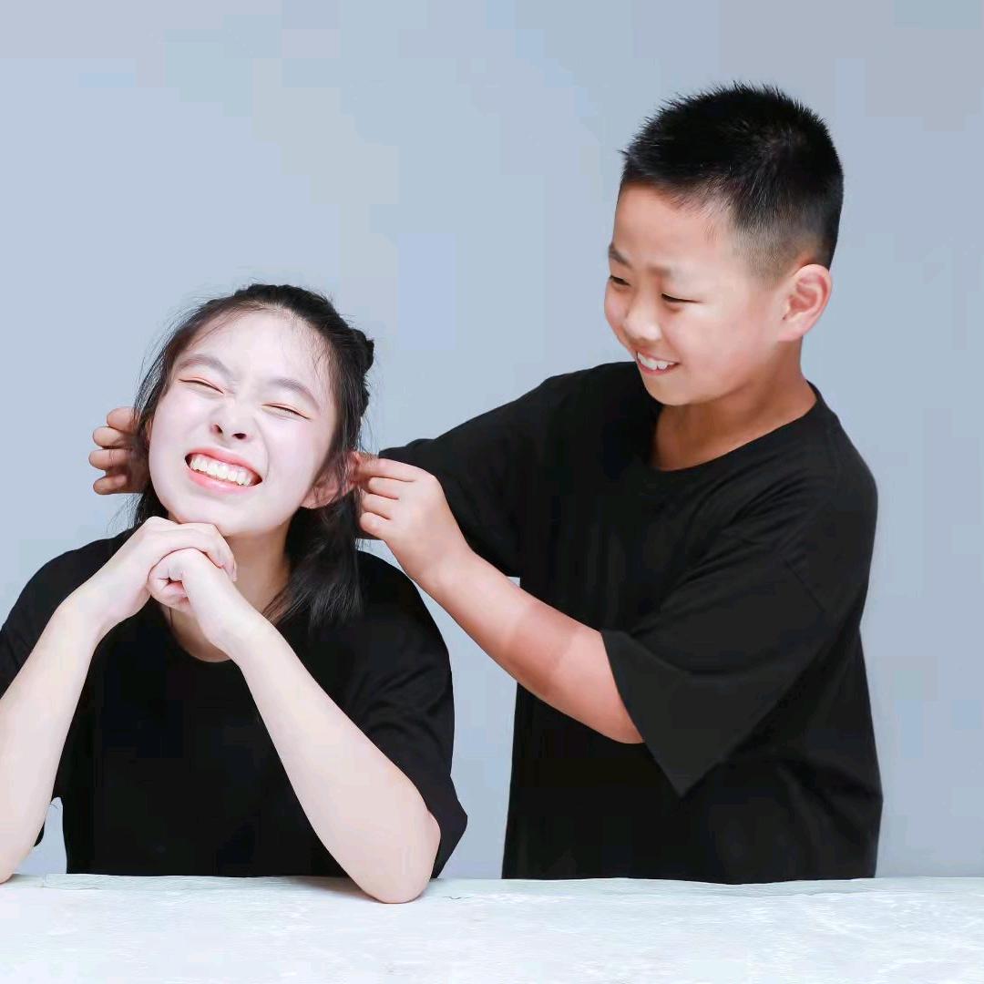 三33三何