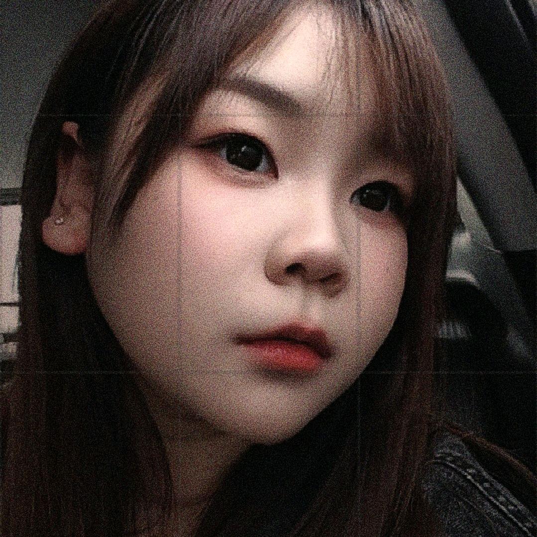 四月