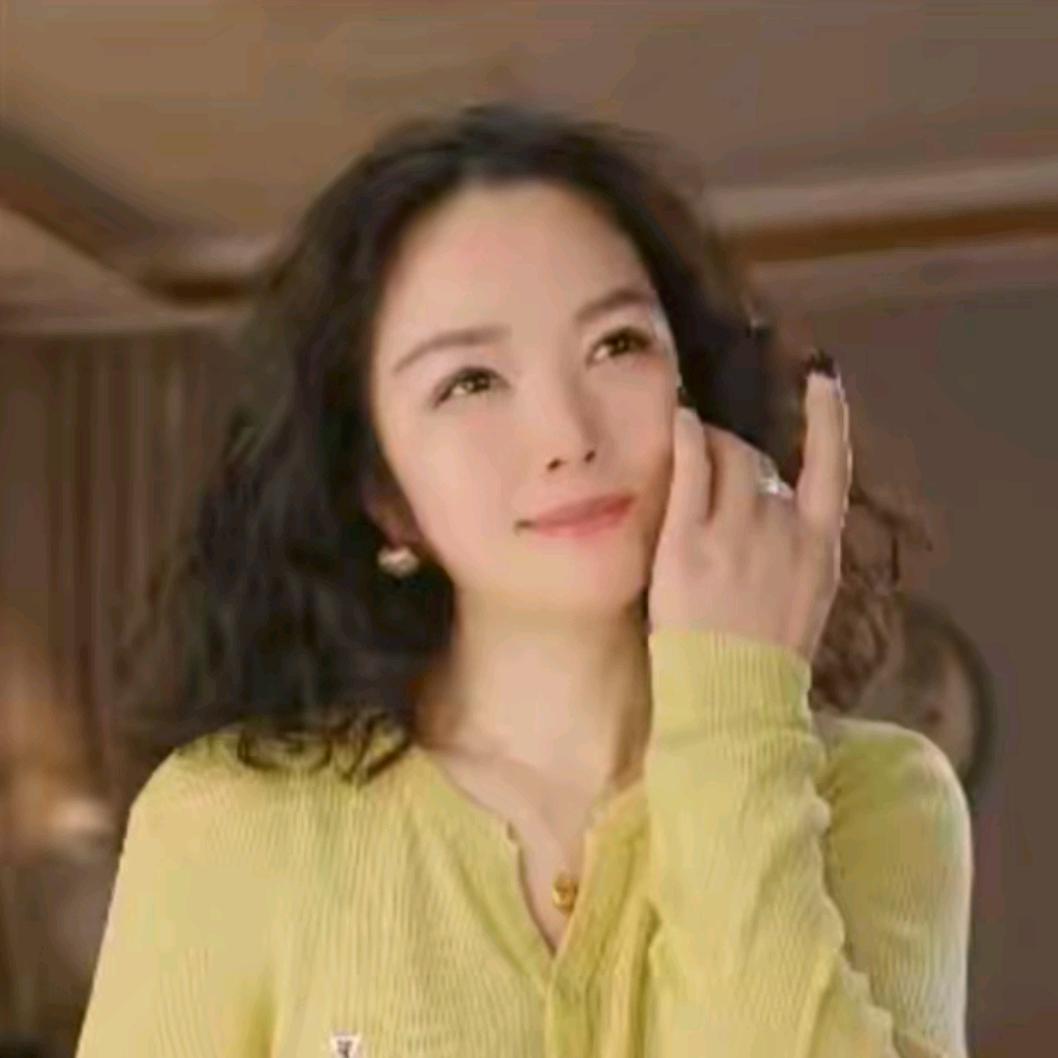 九儿高端定制女装（小斯）