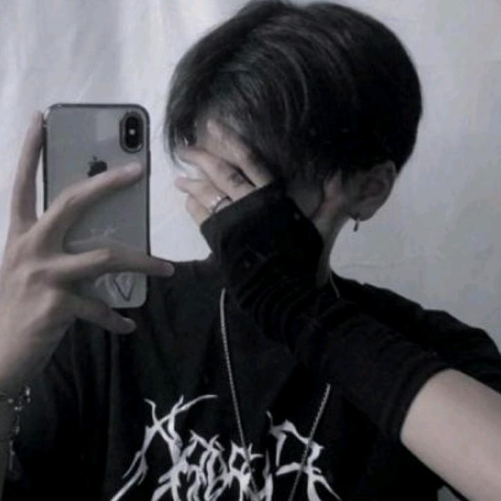 地铁逃生抖音迷妞妞