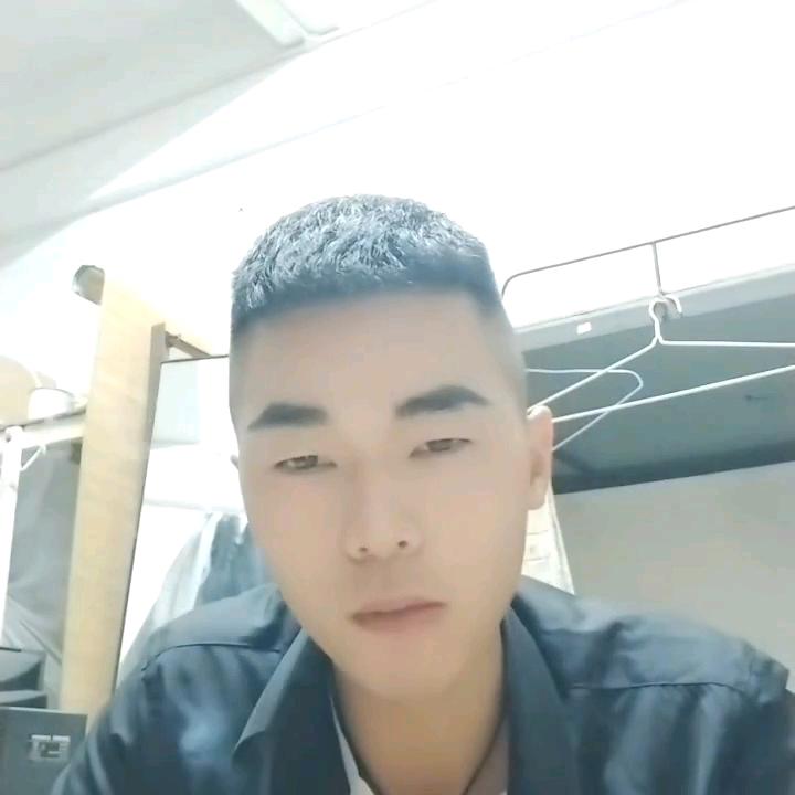 圈子不同别硬容@