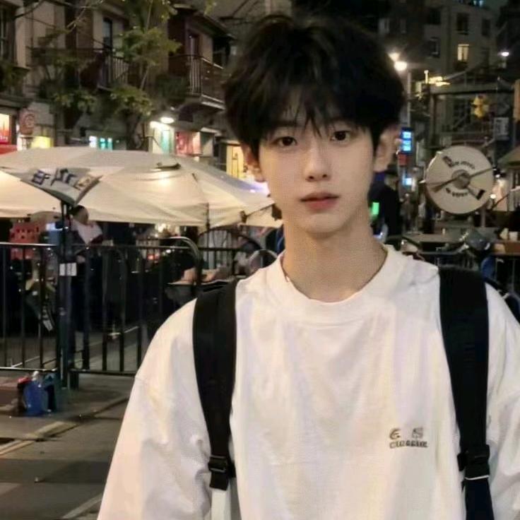 别把密秘告诉风