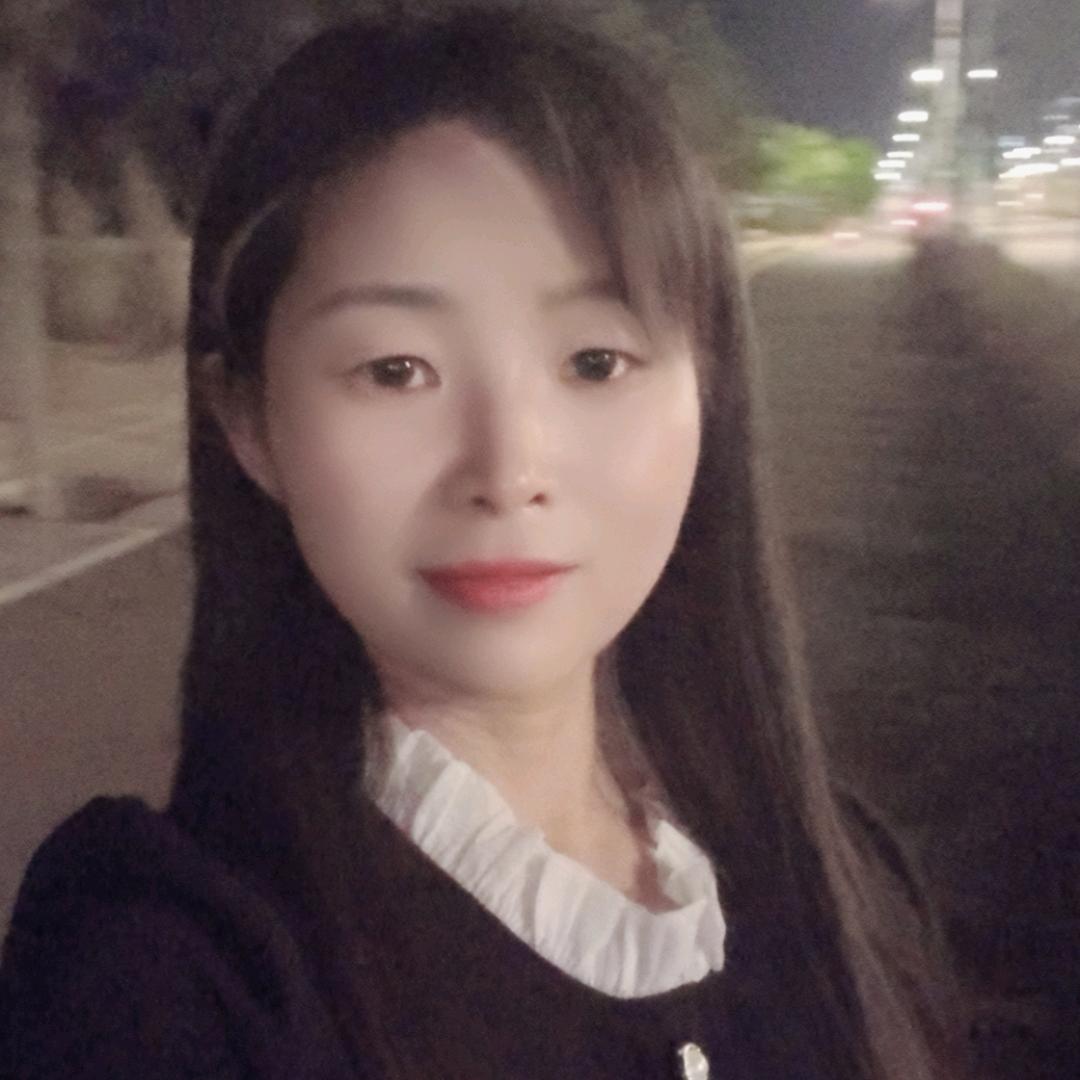 以花为伴