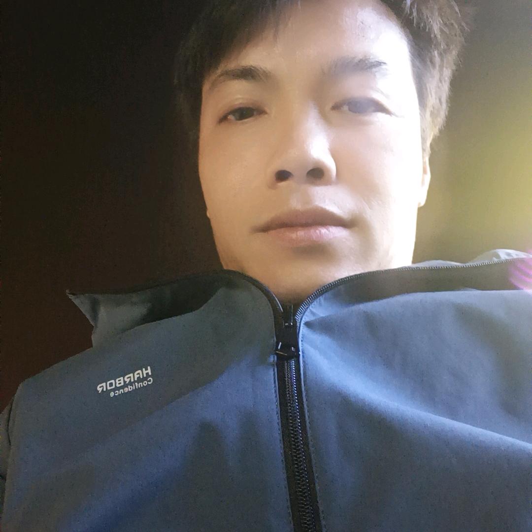 《雨中漫步》♥