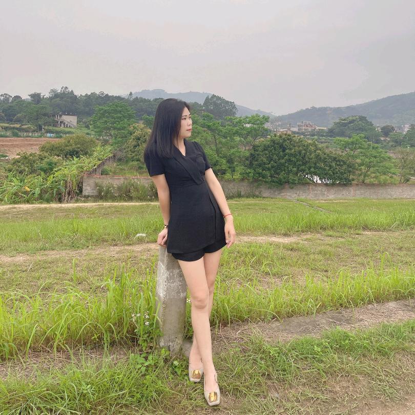 💗黄小姐