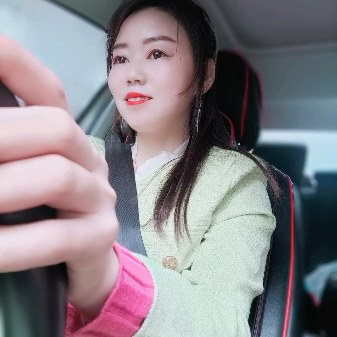 ᦦ້ᮨ꯭໌🌹陈•︡ ‿ •︠默૮♡