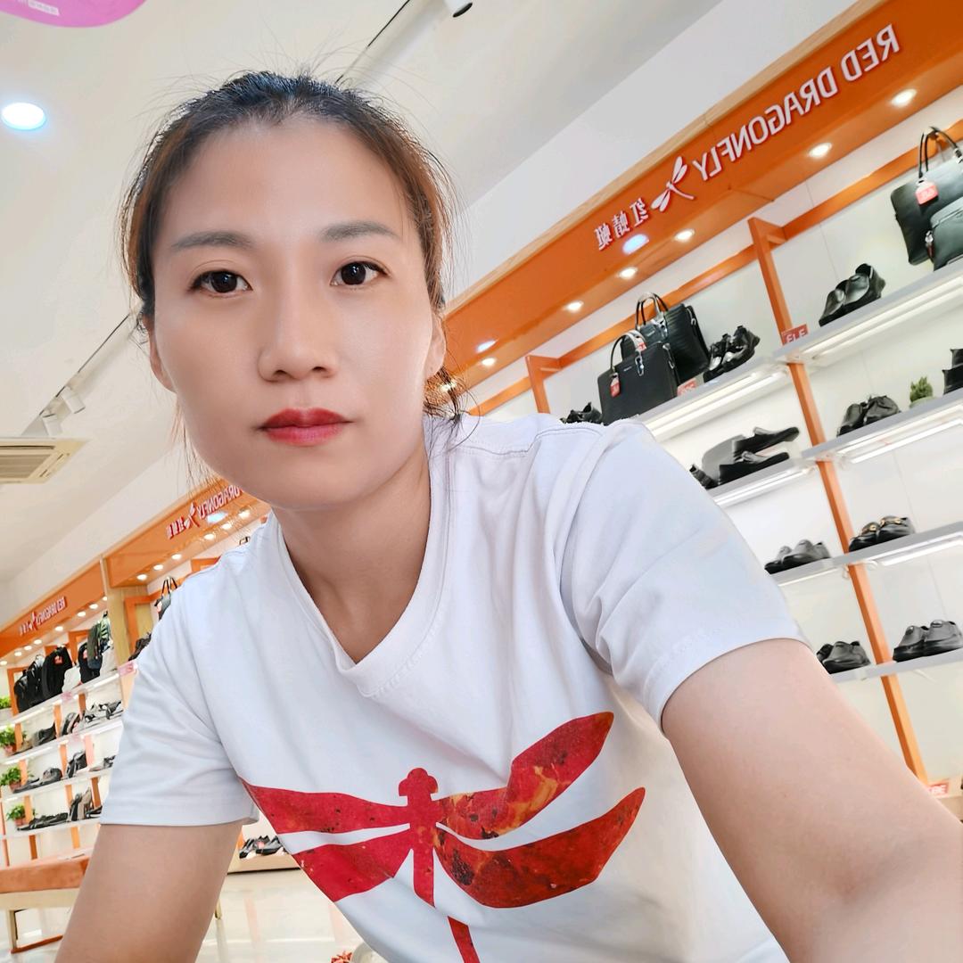 前许街红蜻蜓