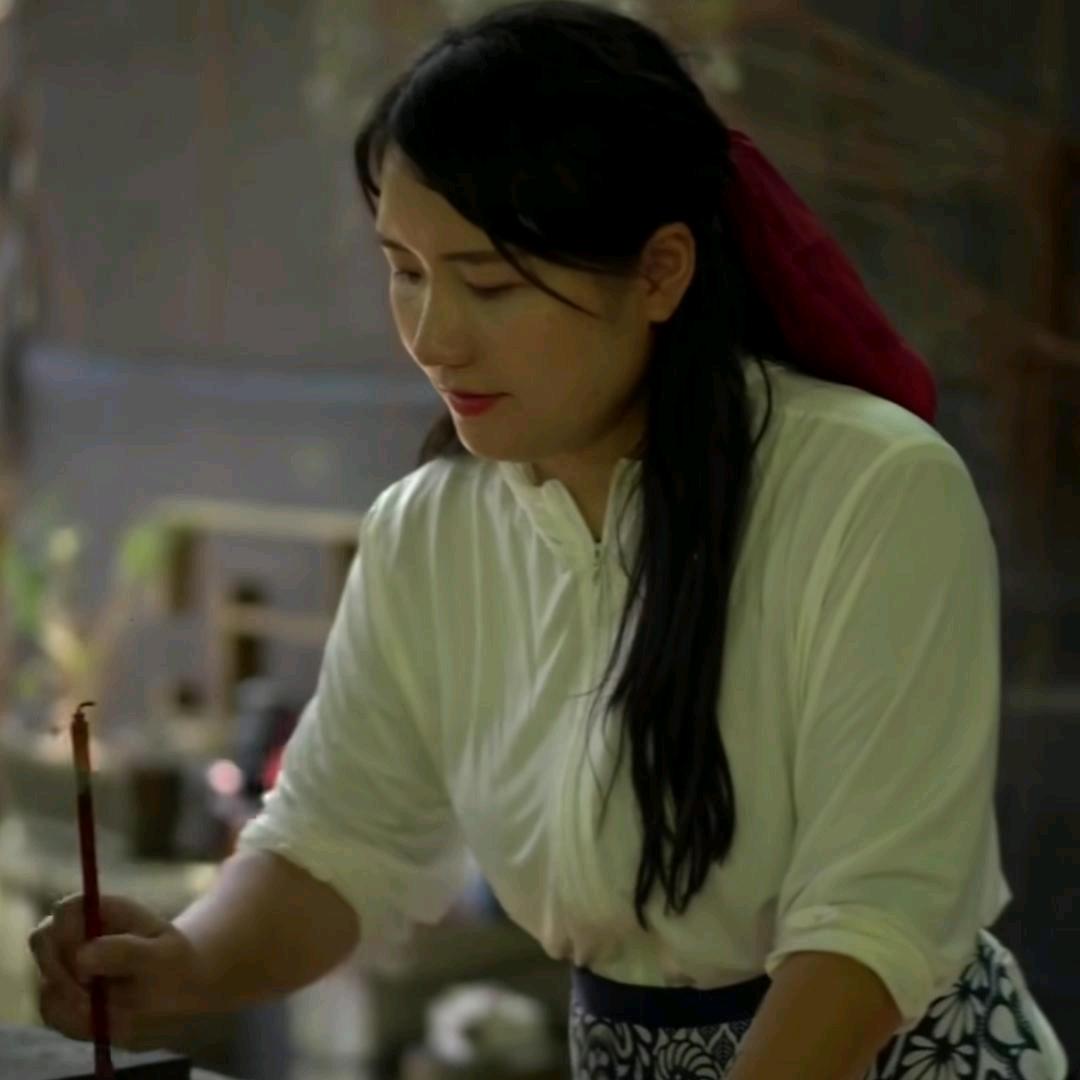 山黎椰子姐花梨
