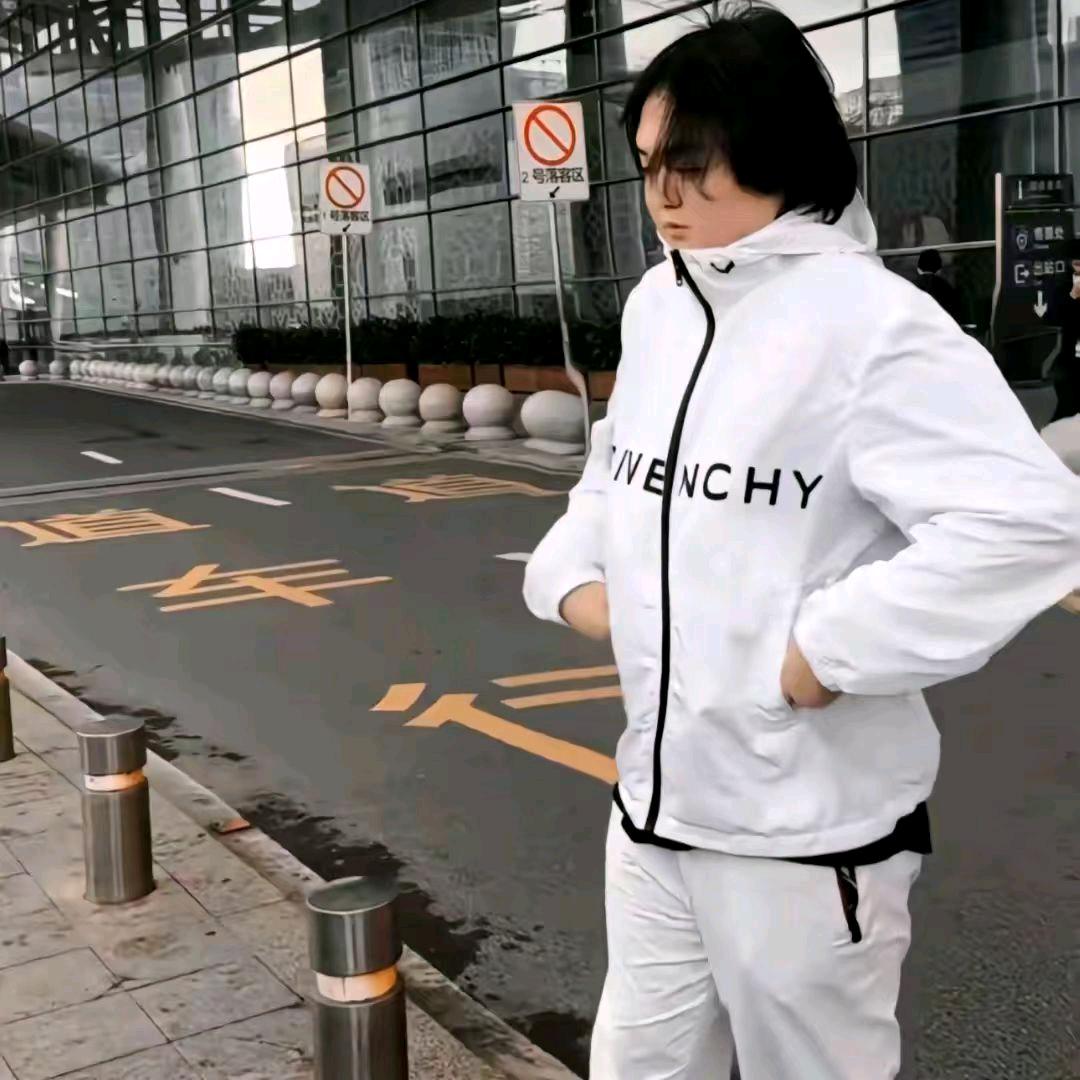 大大哥哥耶