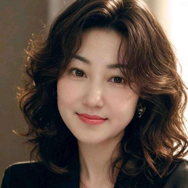 头部抗衰白发转黑发，毛囊炎，头皮屑李姣燕