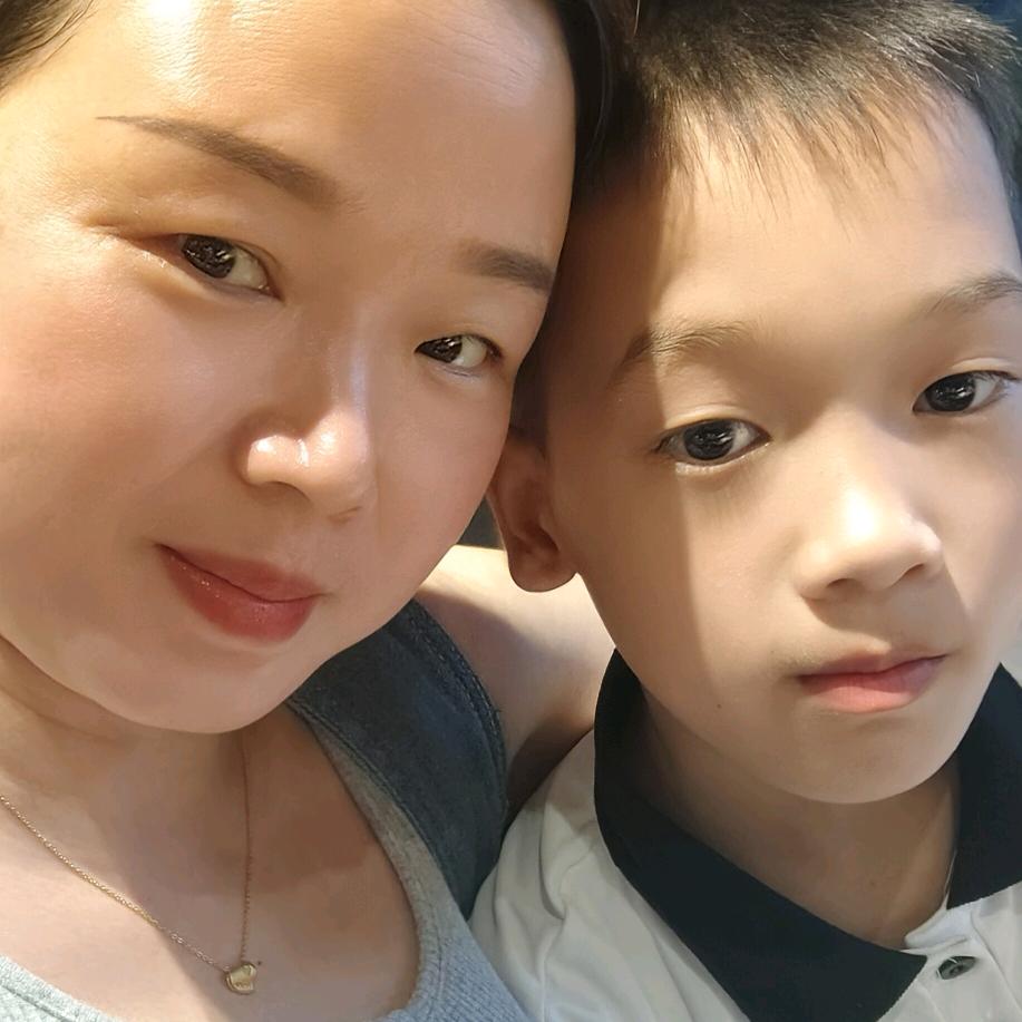 皮夹克和两个小棉袄🥰🥰🥰