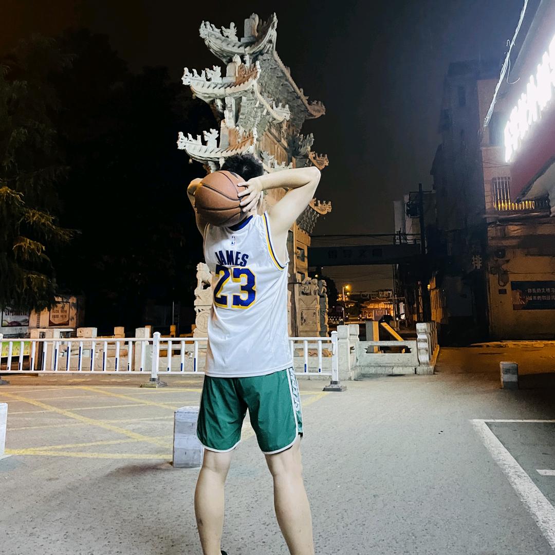 说中文的詹姆斯 23