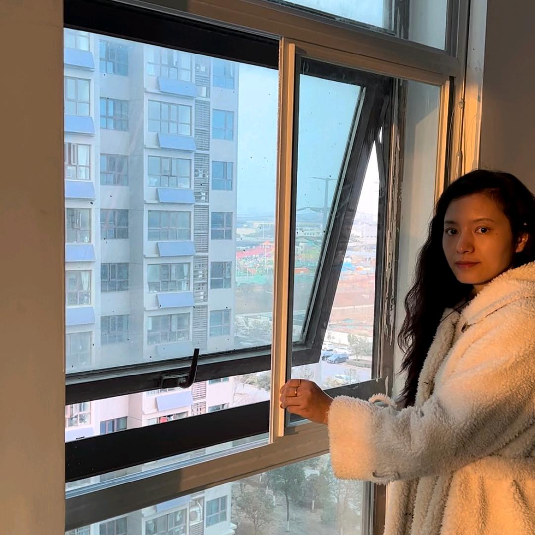 隔音窗设计师小茜