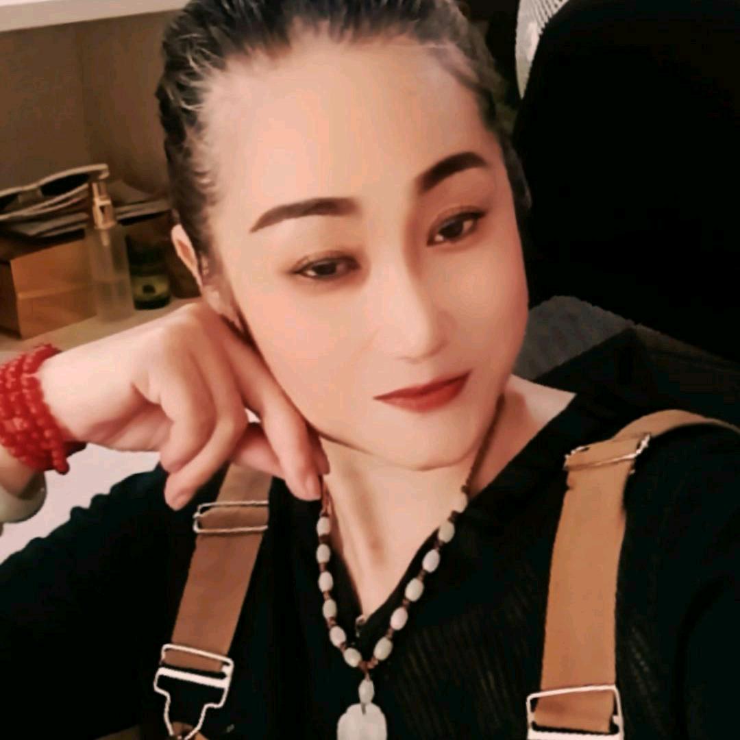 红遍湾服饰广场