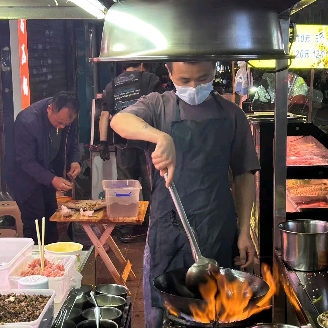 星河街波仔炒饭