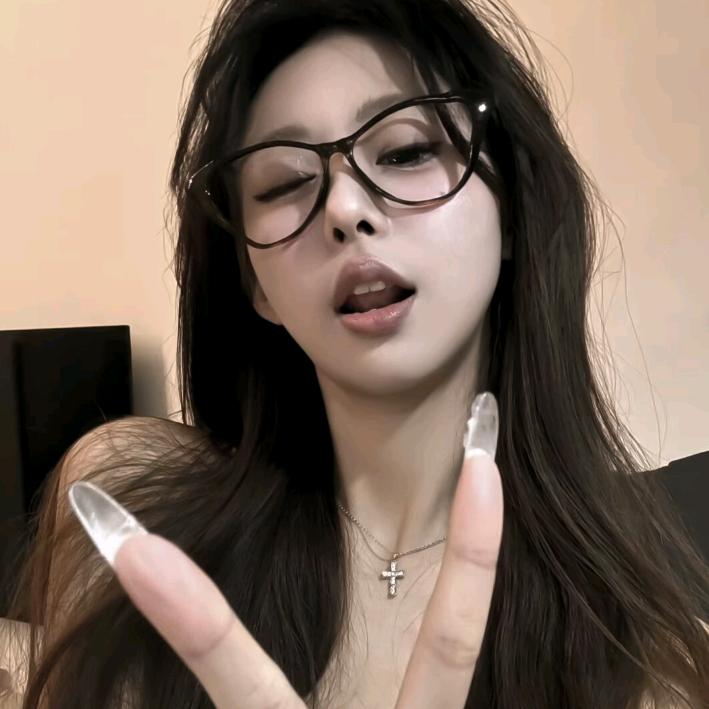 卖女孩的小火柴🐮🐴