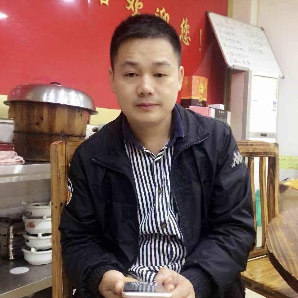 深圳做荆州土菜的邓哥