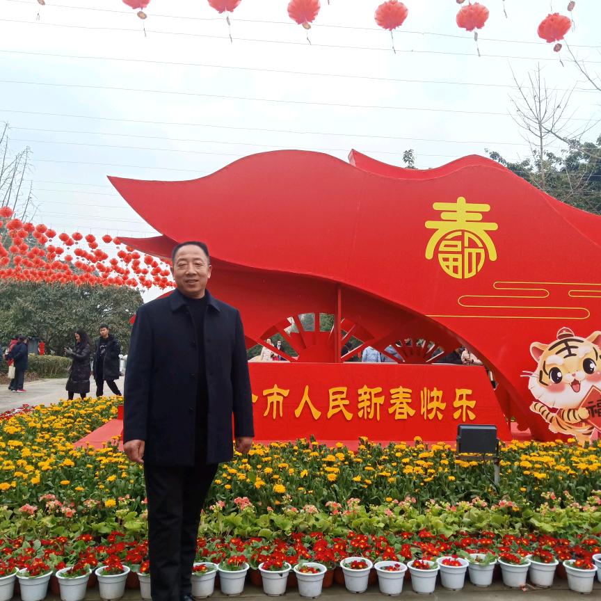 我是连哥，每晚6点10分开播