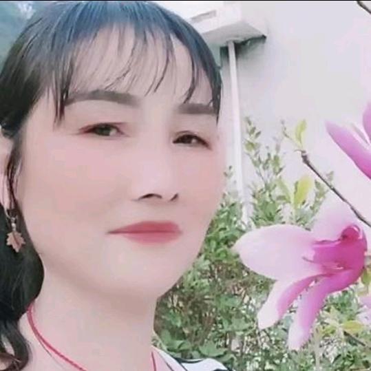 张慈英