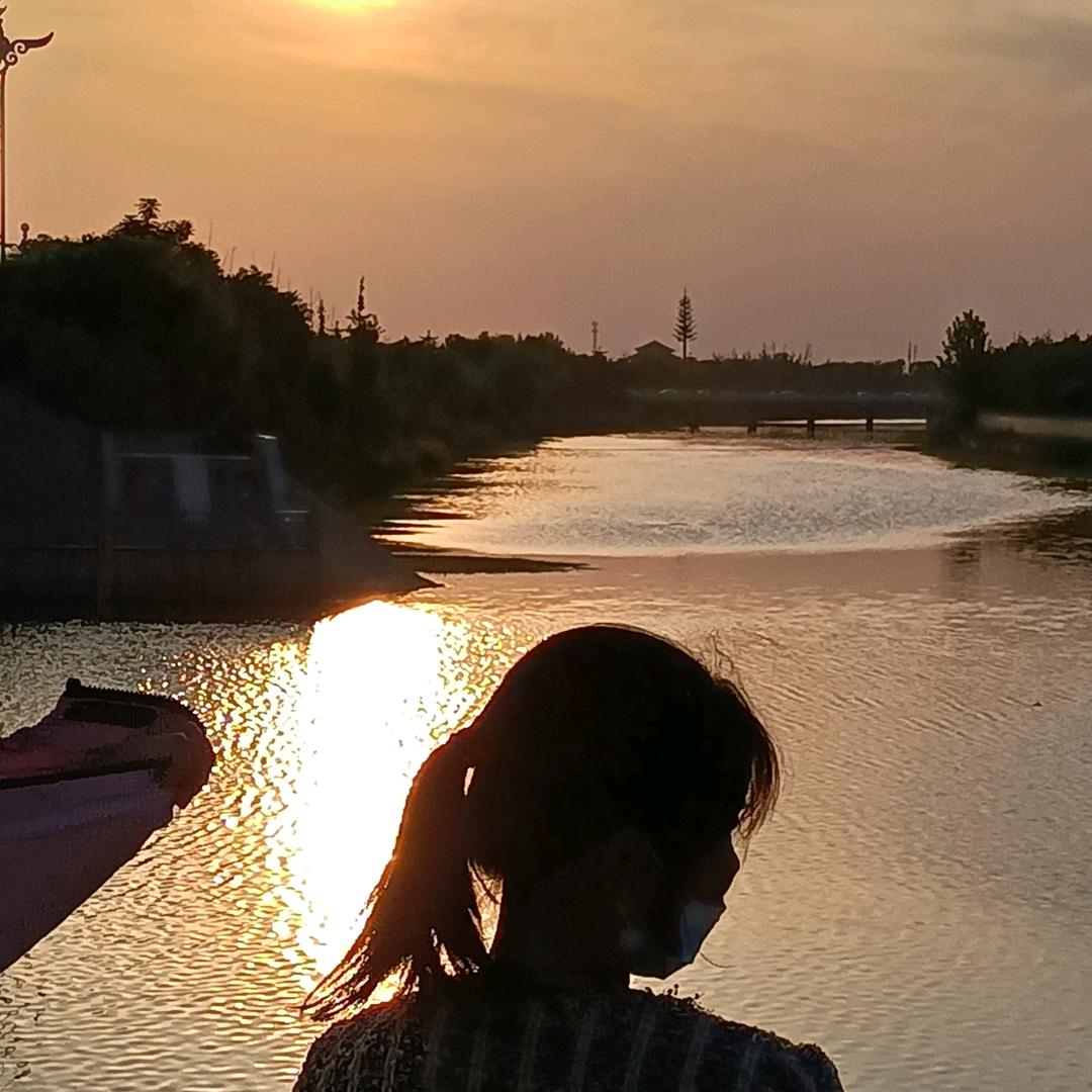 兰馨碧玥(橱窗里有你喜欢的💄💄💄)