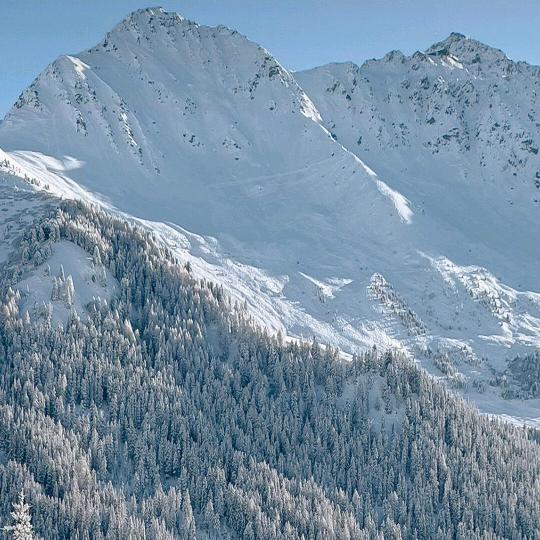农村小伙子出来闯荡